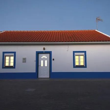 Villa Casa Dos Rouxinóis - With Patio&barbecue *